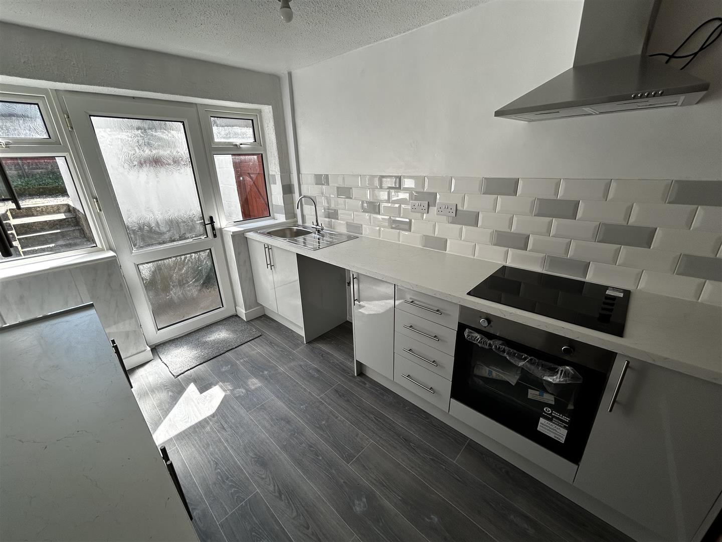 Fourth Avenue, Clase, Swansea, SA6 7LU
